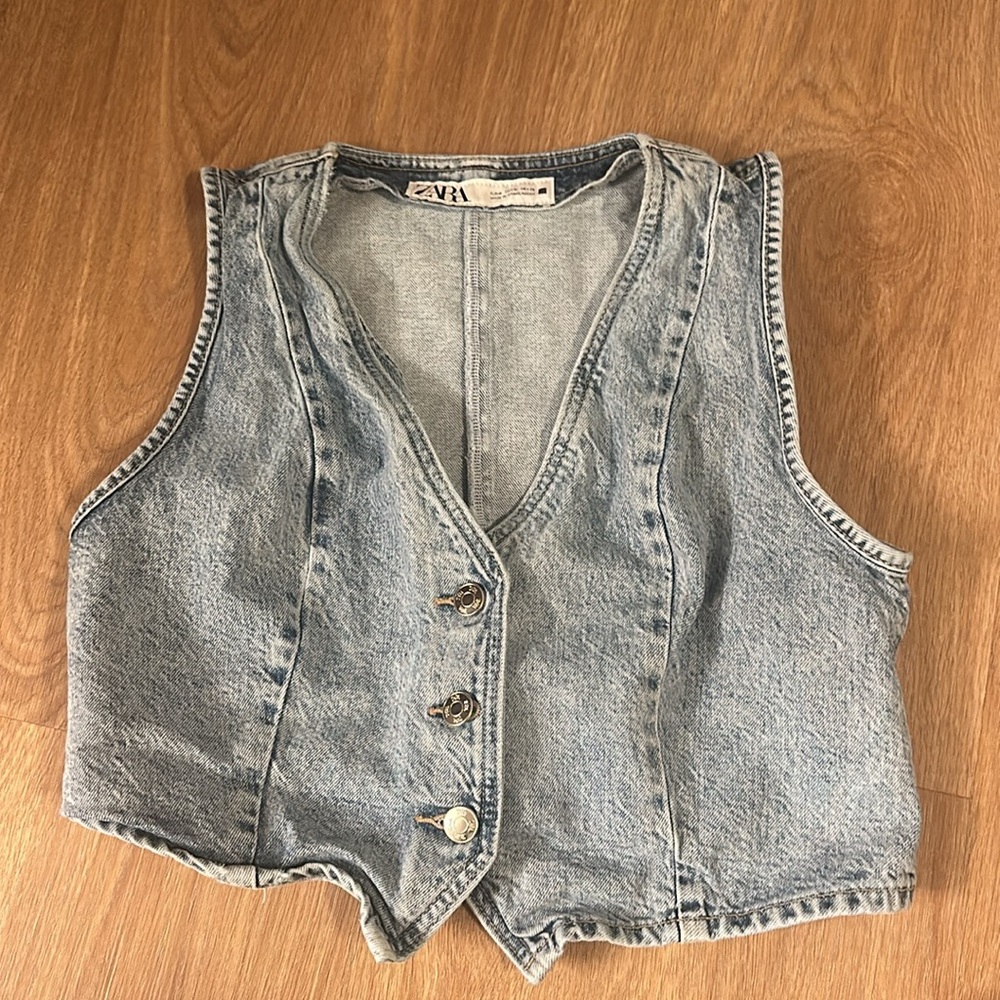 Zara Jean Vest💙